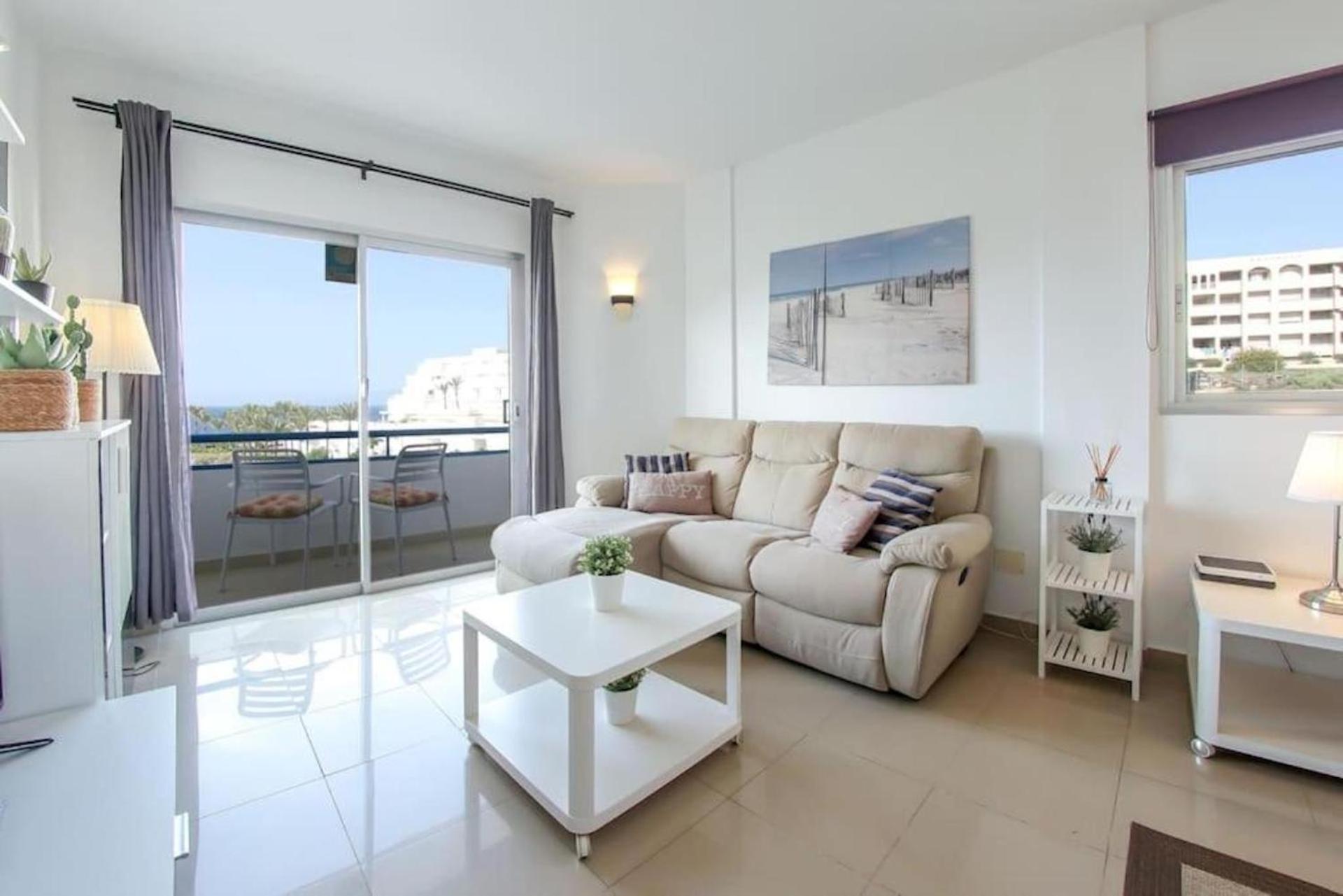 Amazing 2 Bedroom Flat With Beachfront And Pool, Paraiso Del Sur A306 プラヤ・パライソ エクステリア 写真