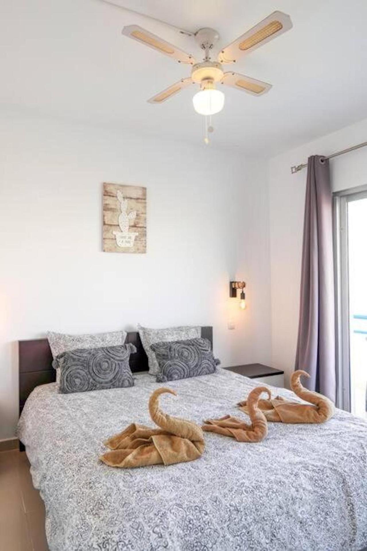Amazing 2 Bedroom Flat With Beachfront And Pool, Paraiso Del Sur A306 プラヤ・パライソ エクステリア 写真
