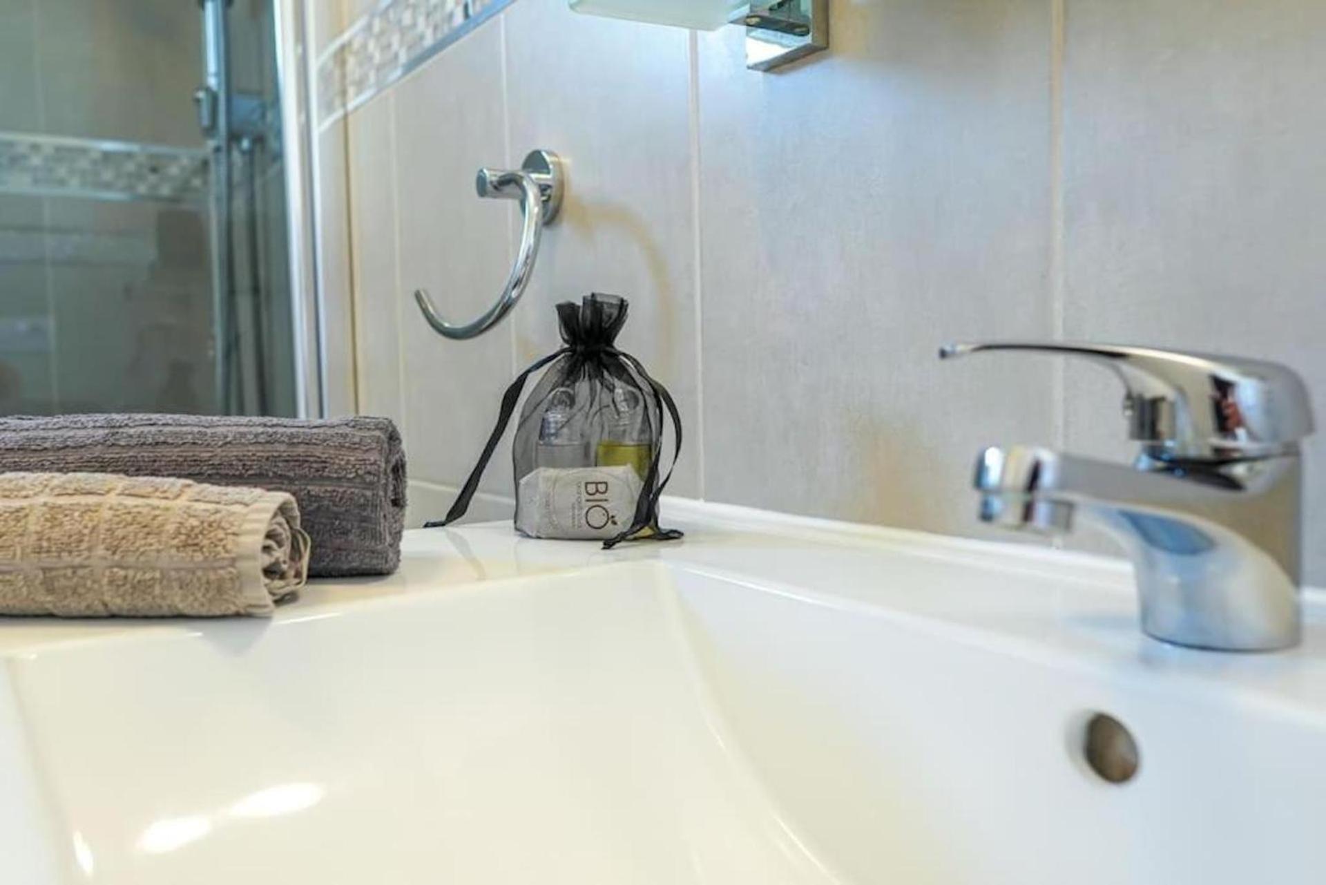 Amazing 2 Bedroom Flat With Beachfront And Pool, Paraiso Del Sur A306 プラヤ・パライソ エクステリア 写真