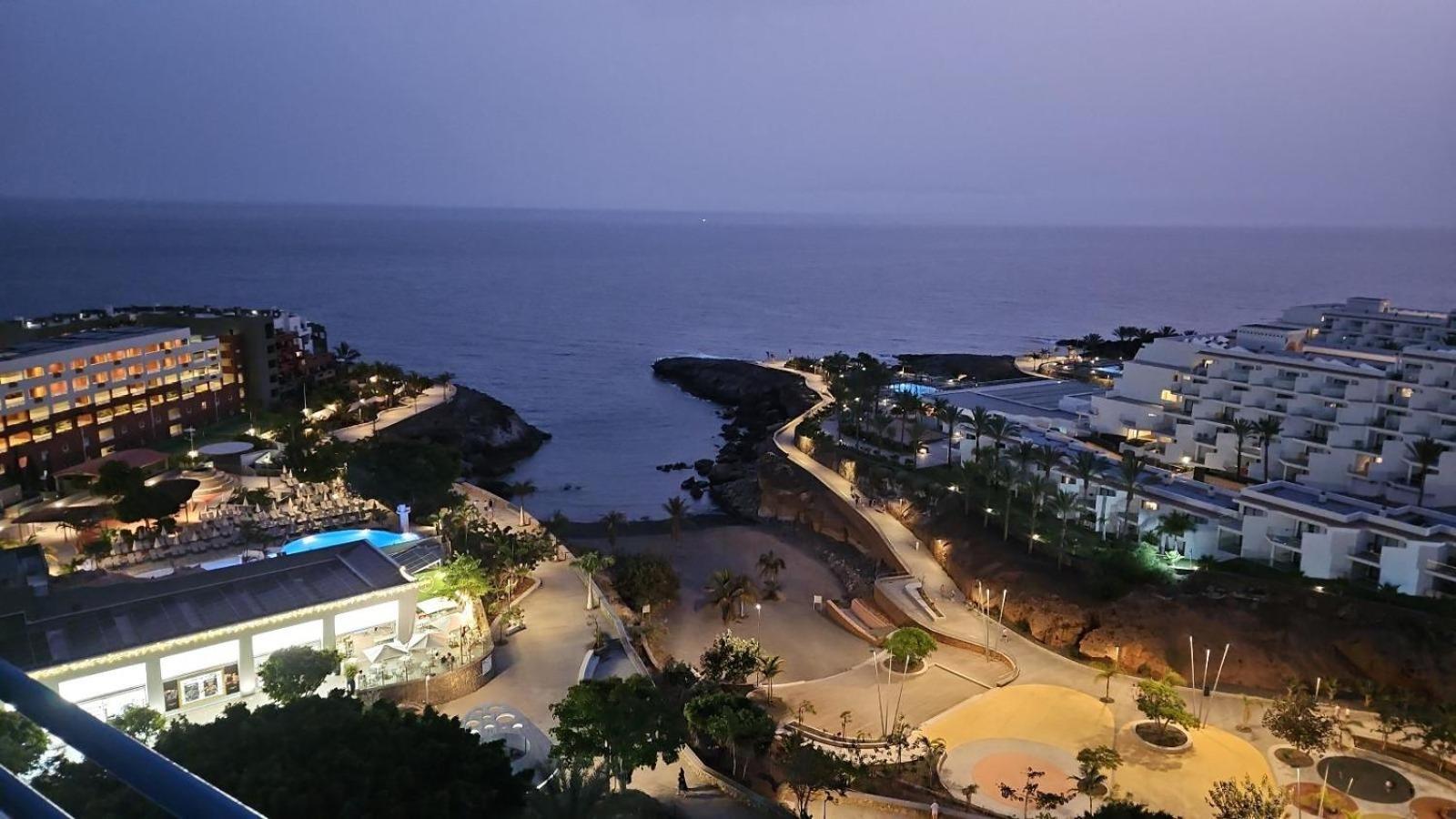 Amazing 2 Bedroom Flat With Beachfront And Pool, Paraiso Del Sur A306 プラヤ・パライソ エクステリア 写真